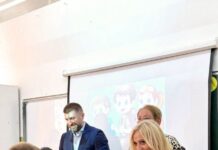 Учениците од четврто одделение добија таблети