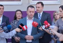 Од понеделник во училиштата во Гази Баба ќе се интонира химната