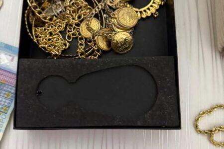 Крадци однеле злато, оружје и пари вредни 230.000 евра