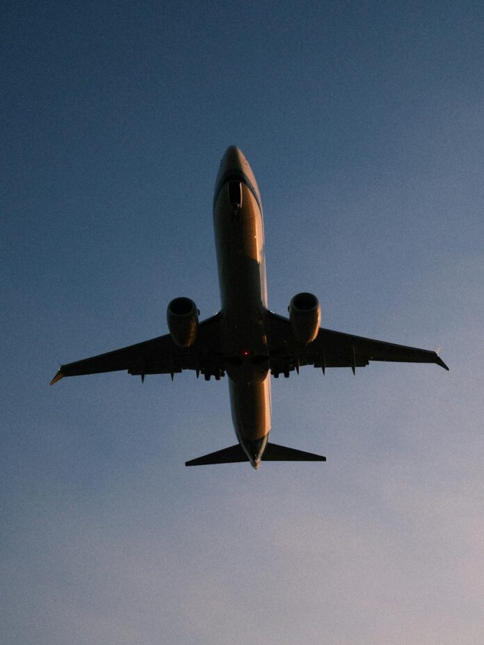 avion maj26 pexels-steppewalker-37048664