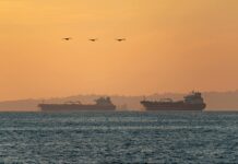 Руски удар во Црното Море: Со дронови гаѓани два брода што пренесувале воена опрема за украинската војска