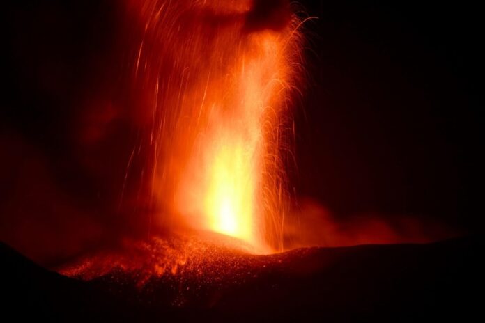 Mount Etna's eruptive activity continues