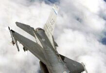 Воен авион Ф-16 се урна во близина на американска воена база во Германија – пилотот се катапултираше