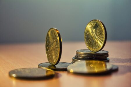Каматите на кредитите паѓаат, но на новите задолжувања поскапуваат
