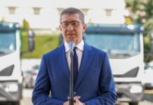 Мицкоски: Од клекната и ограбена држава, Македонија стана подобро место за живеење