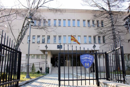 ГОЛЕМА АКЦИЈА НА МВР И АНБ ВО СКОПЈЕ: Приведени повеќе лица поради сомнение за тероризам