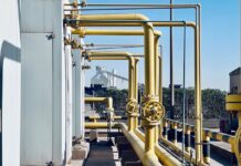 Опасна ескалација: Затворен е клучен нафтовод во Саудиска Арабија по напад со беспилотно летало од Ирак