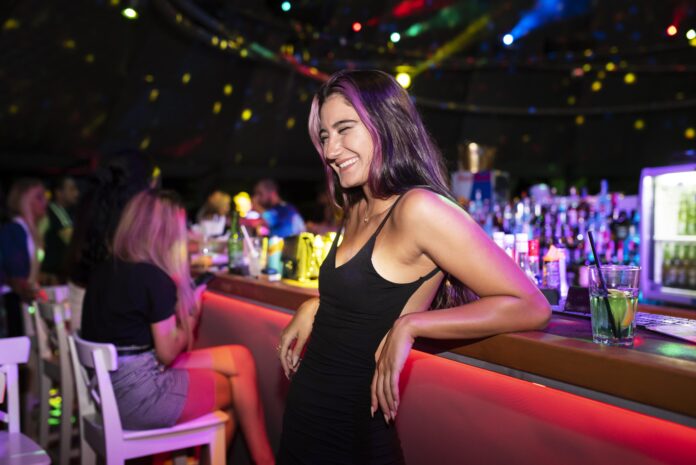 nightlife-people-having-fun-bars-clubs