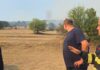Пожарот од Косово стигна до Грачани: Се пресекува огнената линија за да се спаси селото/ВИДЕО