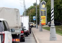 Одлука за ограничувања по украинскиот напад врз рафинерија: Снемува бензин на бензинските станици на „Гаспром“