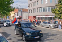 Долга колона граѓани: „Студентската листа“ продолжува да собира потписи низ Србија/ВИДЕО