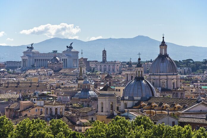 Rome_Skyline_(8012016319)
