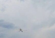 Драматични снимки од Брач, необична појава на небото над жариштето: Пожарот е уште активен, во тек е евакуација од заливот Маслинова/видео