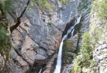 Трагичен инцидент во Словенија: Дете настрада во близина на водопад, таткото настрада при обид да му помогне