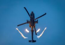 Данска тврди дека руска фрегата испукала сигнални ракети кон воен хеликоптер