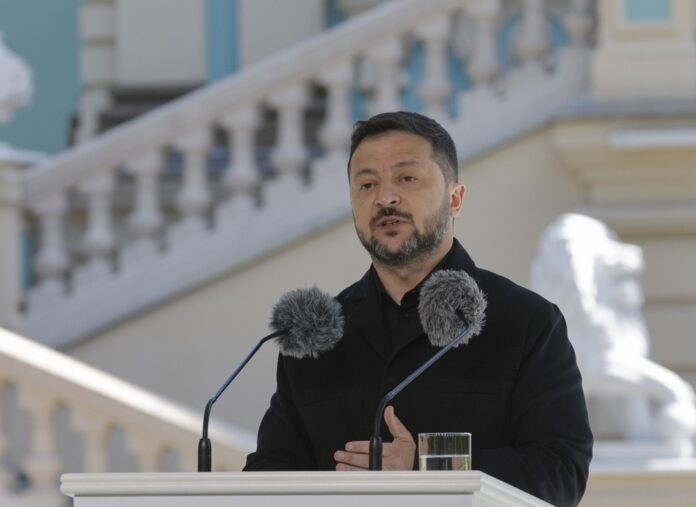 Estonian President Alar Karis visits Ukraine