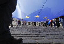 Нон-пејпер како притисок за Софија и Загреб – крај на ветoто за Македонија и Црна Гора?!