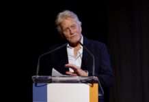 „Во куфери пренесував 88 килограми марихуана“ Мајкл Даглас со шокантно признание: Шверцував дрога кога татко ми престана да ми дава пари