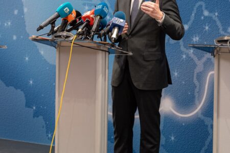 Муцунски: Позициите меѓу двете земји се значително оддалечени