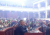 Политички судири во Албанија: Сигнални ракети и димни бомби во парламентот, Бериша отстранет од говорницата