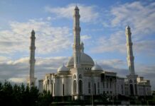 Скандал во Лондон: Џамија под истрага поради храбрење на мажите да ги „дисциплинираат“ жените со удирање