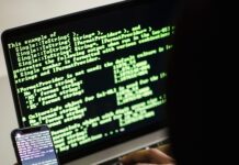 Украдени лозинки, туѓи профили и алатки за измами се продавале на OLVX, 20-годишник од Тетовско под истрага на МВР и на ФБИ
