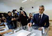 Јотова го победи Ѓуров со мала разлика – одат во вториот круг на 1 ноември