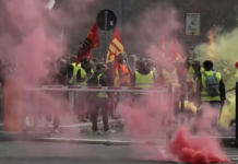 „НЕМА ДА ПЛАЌАМЕ ЗА ВАШИТЕ ВОЈНИ!“ Генерален штрајк ја парализираше Италија/ВИДЕО