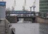 Погоден е најважниот мост во Санкт Петербуг: Се слушаат силни експлозии, „рускиот фејсбук“ во пламен