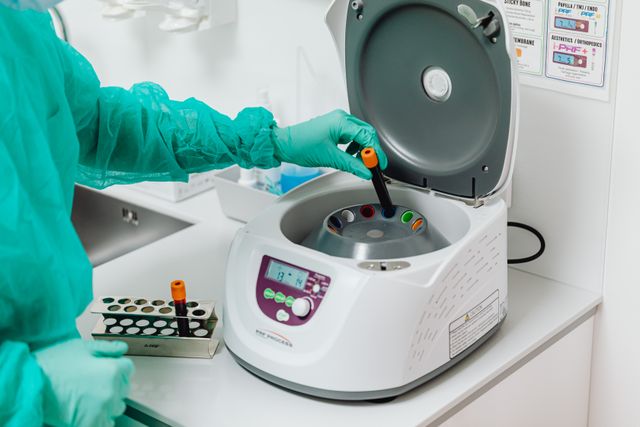 laboratorija pexels-karola-g-6627667