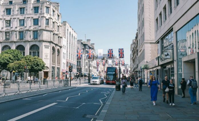 london britanija pexels-huy-phan-316220-17160729