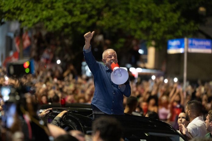 Lula da Silva addresses supporters after winning Brazil's presidential runoff