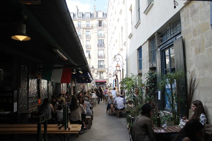 Marché_des_Enfants-Rouges,_Paris_July_2014