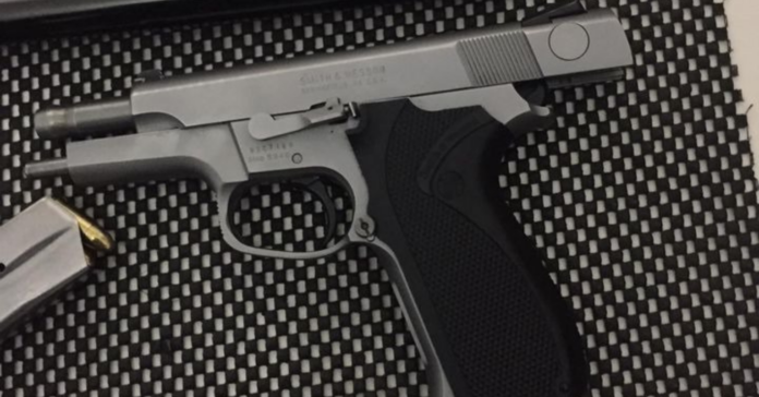 pistol zaplena mvr foto