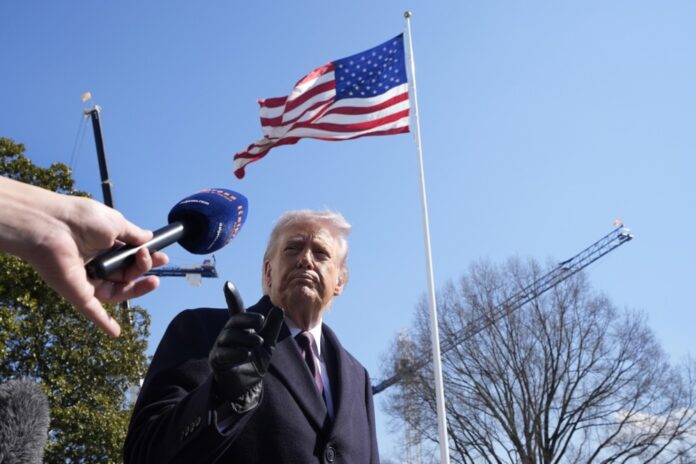 US President Donald Trump leaves White House for the weekend