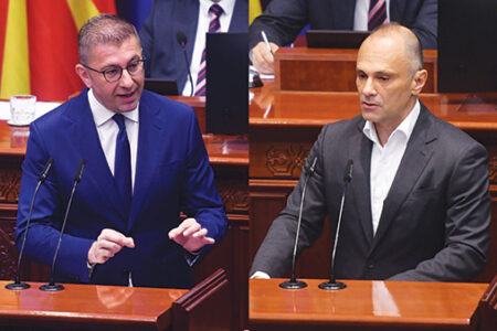 ХРАМОТ НА МАКЕДОНСКАТА ДЕМОКРАТИЈА ОДНОВО СТАНА АРЕНА НА ВЕРБАЛНИ ВАЛКАНИЦИ: Филипче го нарече Мицкоски „комплетен идиот“ – има ли дно во навредите!?