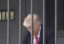 Трамп зад решетки во Техеран: Инсталацијата со американскиот претседател предизвика сообраќаен метеж во Техеран/ФОТО/ВИДЕО
